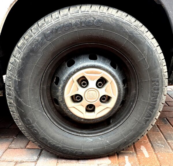 Rehvide ja kummi osede puhastusvahend Decon | Tyre & Rubber Cleaner - Image 2