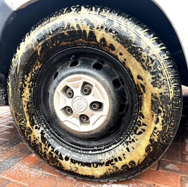 Rehvide ja kummi osede puhastusvahend Decon | Tyre & Rubber Cleaner - Image 4